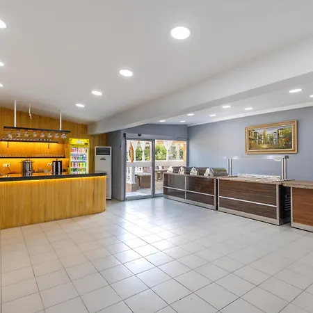 Hotel Leslion Turunc 3*