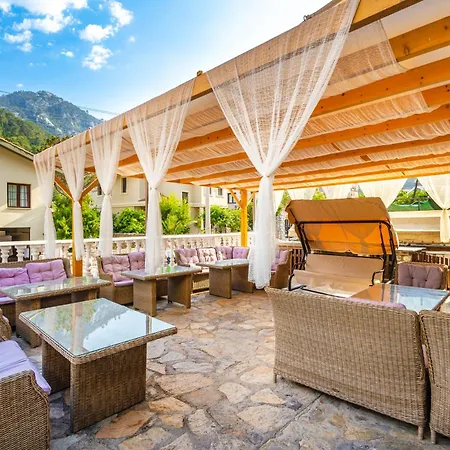 Szálloda Leslion Turunc 3*