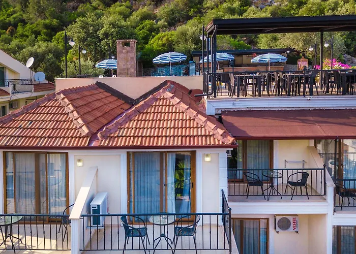 Leslion Turunc Bed & Breakfast 3*